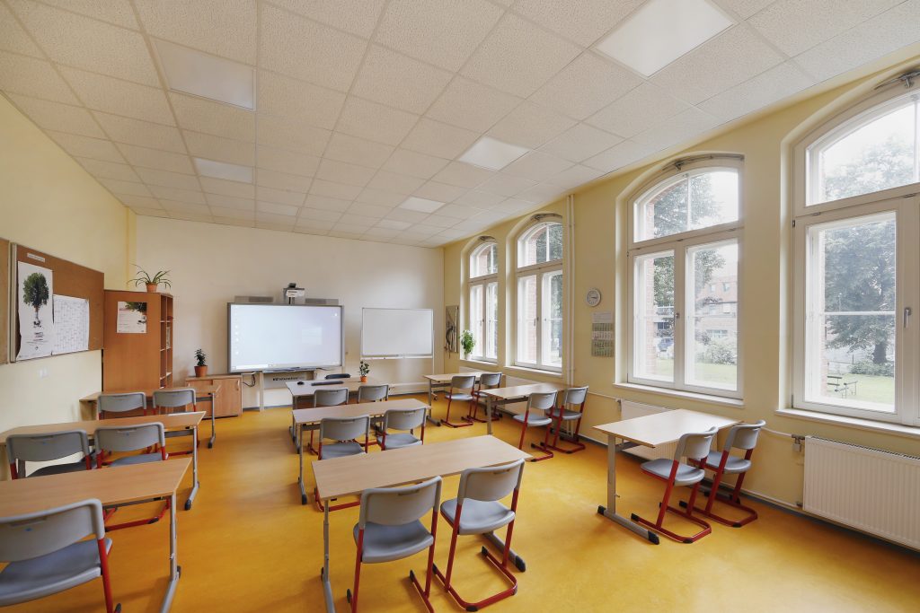Klassenraum im Hauptgebäude